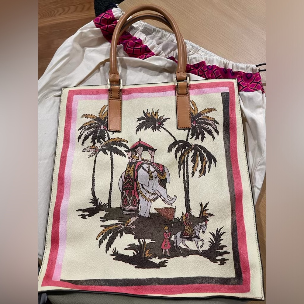 Tory Burch Kerrington Tall elephant tote